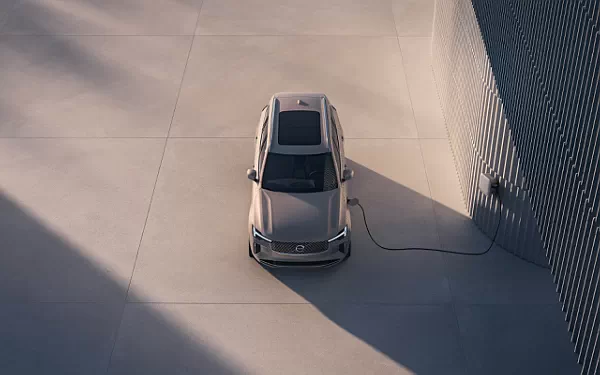 ���� ���������� Volvo XC90 T8 Recharge AWD - 2024