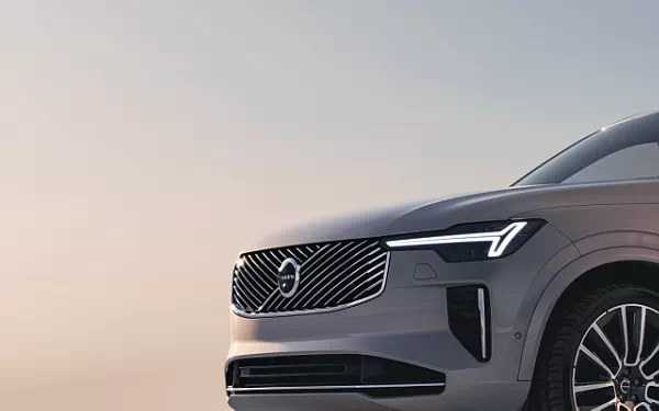 ���� ���������� Volvo XC90 T8 Recharge AWD - 2024