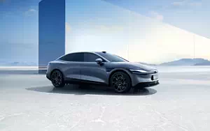   Zeekr 007 - 2024