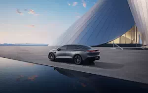   Zeekr 007 - 2024