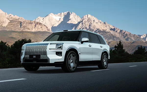 ���� ���������� Zeekr 9X (White) - 2025